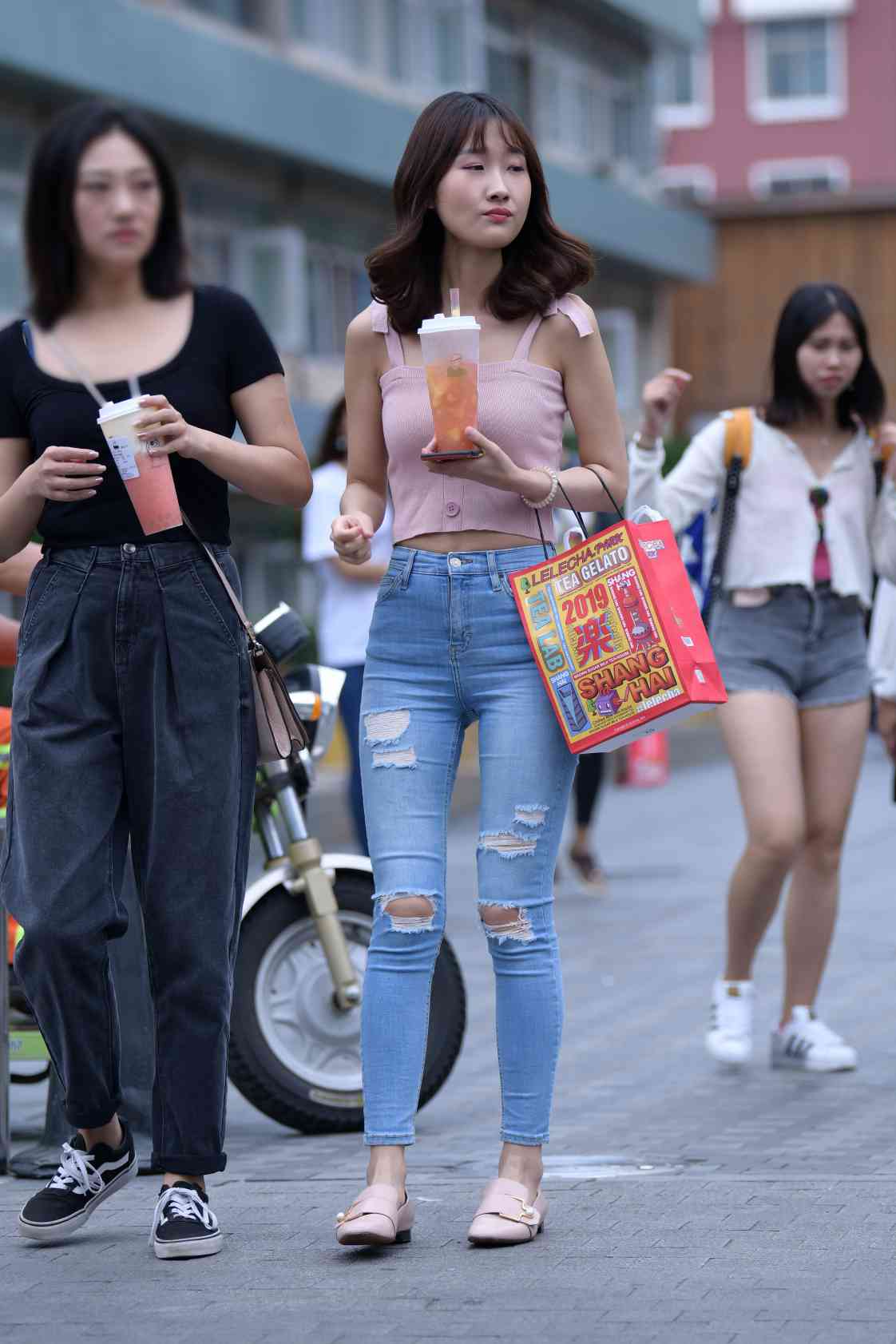 图片[2]-【免费】紧身牛仔裤女生【18P】04014-学姐图库