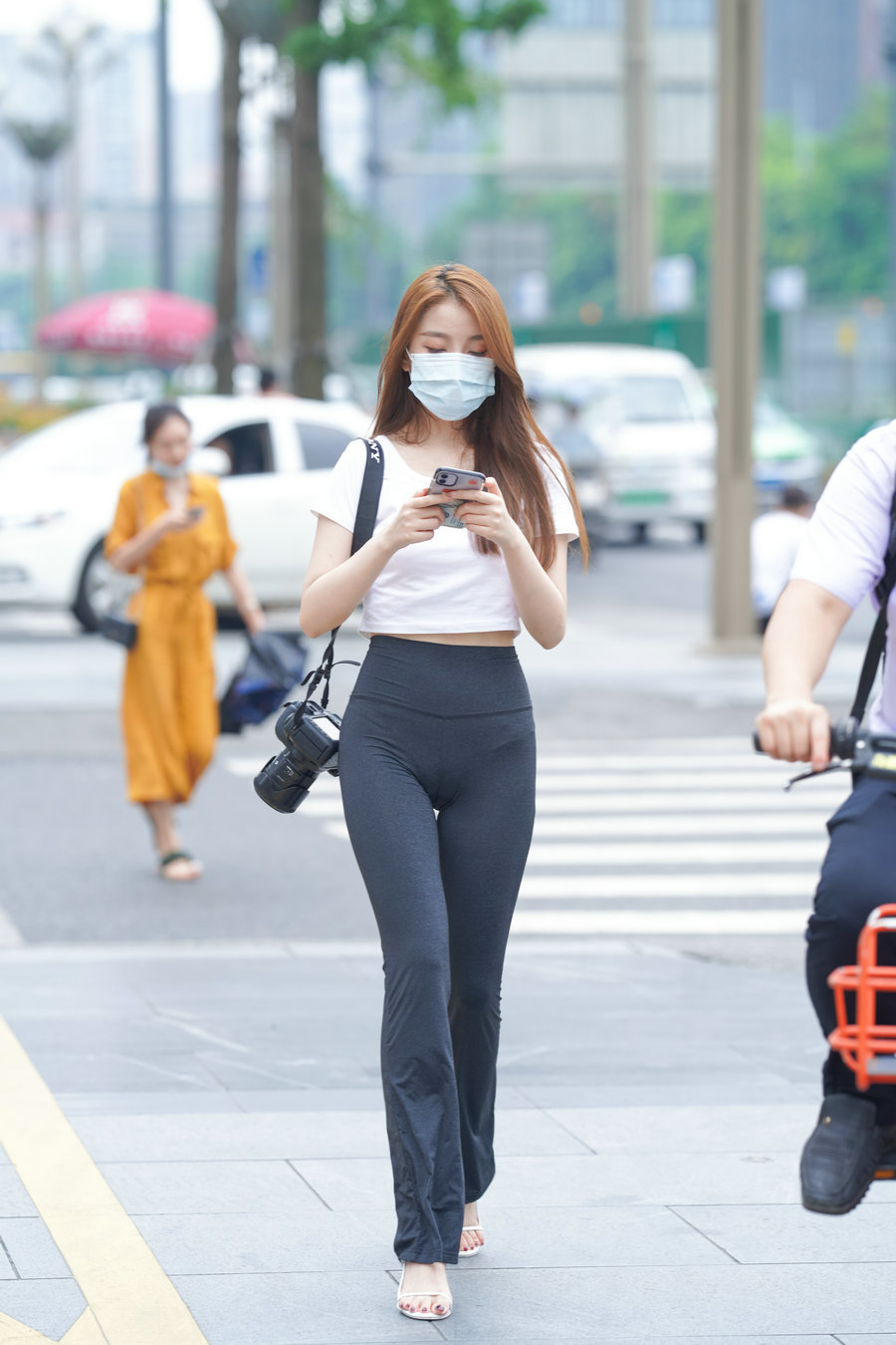 图片[3]-玩单反机的瑜伽裤女孩  J1270 498P5V-28.6GB-学姐图库