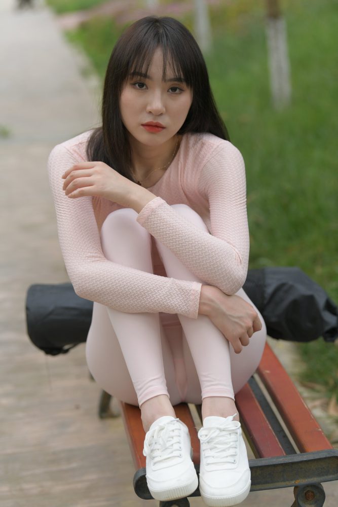粉粉的瑜伽裤女孩太可爱了 J2090 854P1V-30.4GB-学姐图库