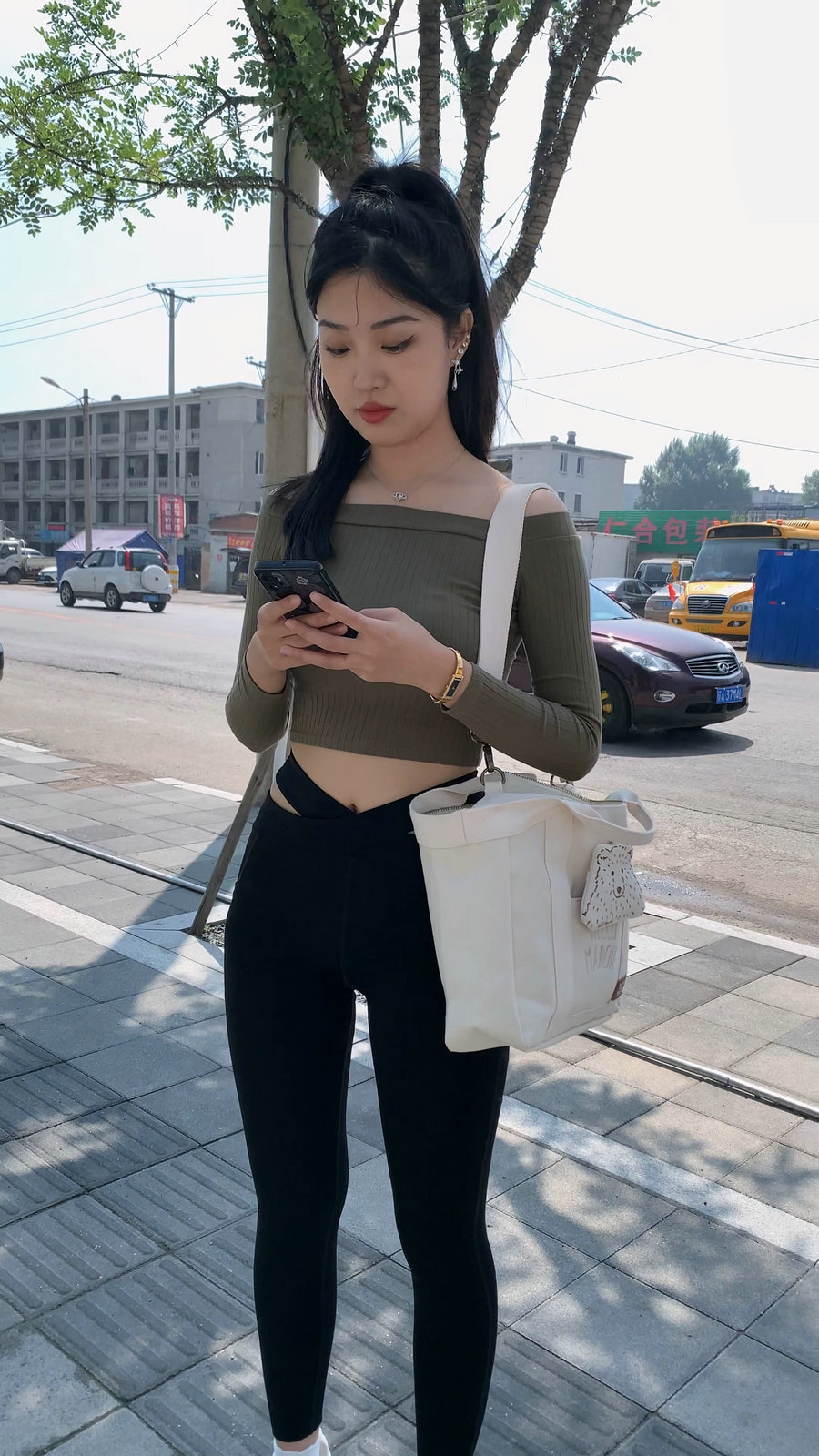 刚刚健身结束的高马尾瑜伽裤女孩J4111 MP4-8.97GB-学姐图库