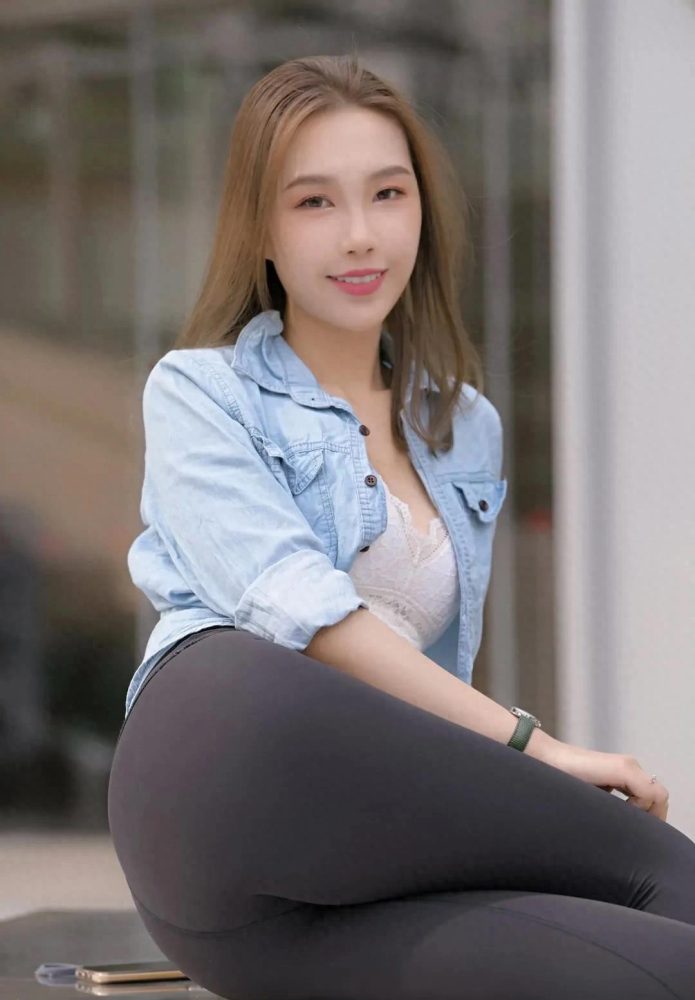 图片[2]-非常漂亮的瑜伽裤女孩J1990 733P1V-27.9GB-学姐图库