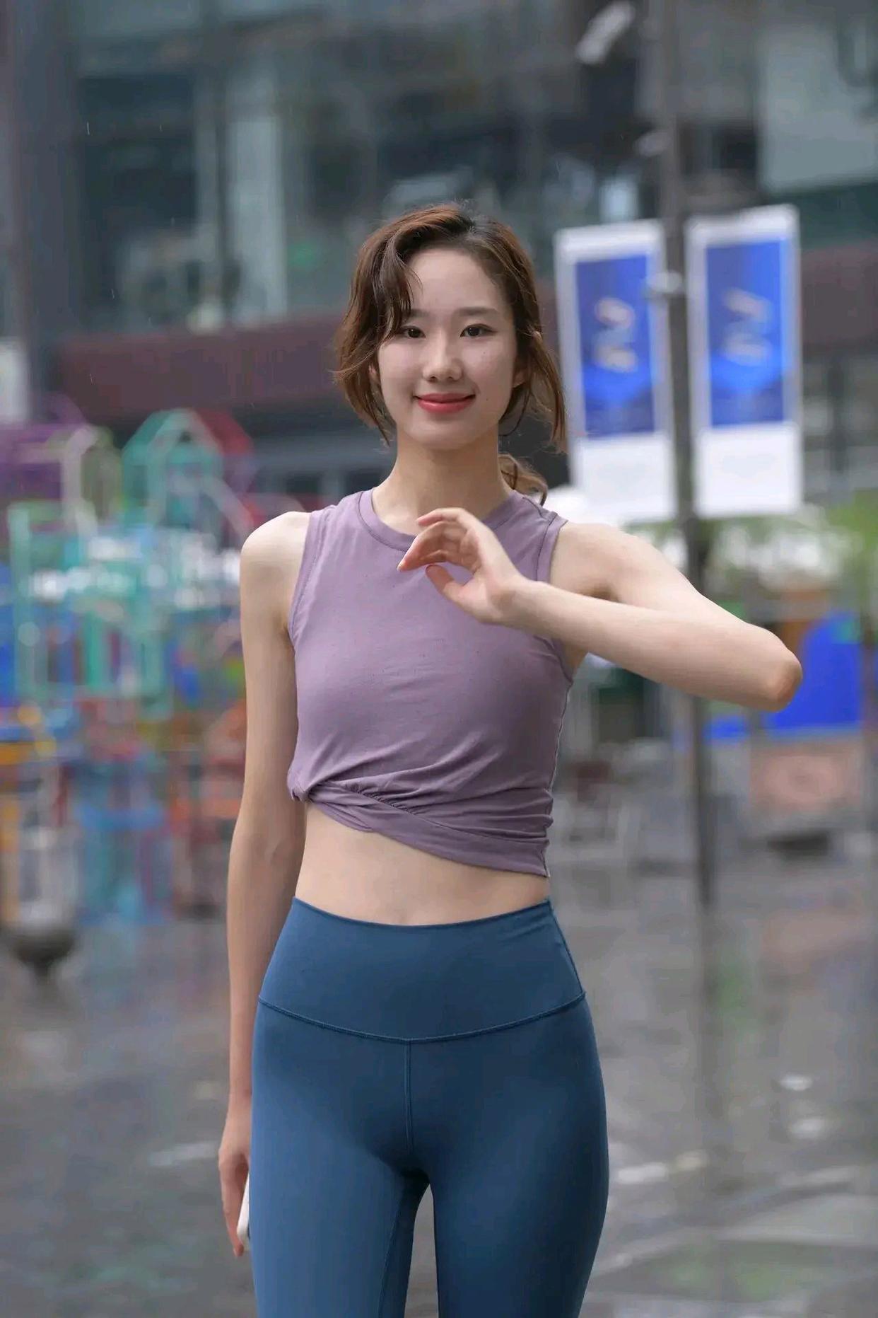 图片[2]-像刘亦菲的蓝色瑜伽裤姑娘J2234 552P1V-20.5GB-学姐图库