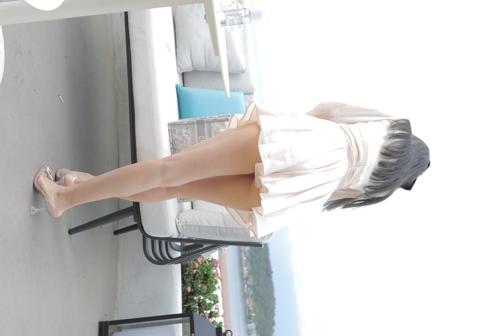 图片[3]-戴黑色蝴蝶结的长发女孩【369P】00027-学姐图库