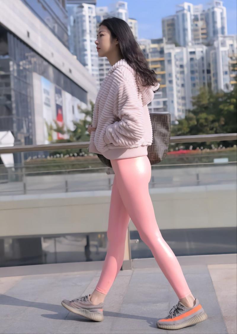 图片[2]-粉红色紧身裤的女孩 J1482 365P2V-18.1GB-学姐图库
