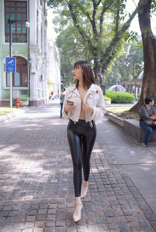 图片[3]-戴眼镜的皮裤女孩 J1473 1046P2V-35.5GB-学姐图库