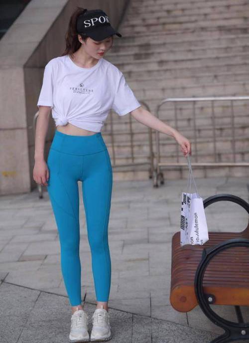图片[3]-蓝色瑜伽裤阳光女孩J2095 611P1V-21.8GB-学姐图库