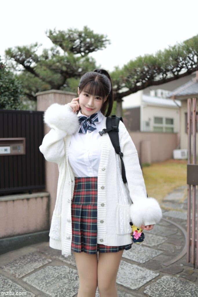 甜美小姐姐朱可儿：下课后来一场尾随的约会-学姐图库