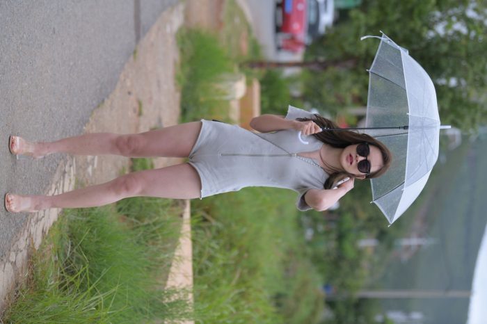 在海边开跑车的连衣短裤女孩【390P】00030-学姐图库