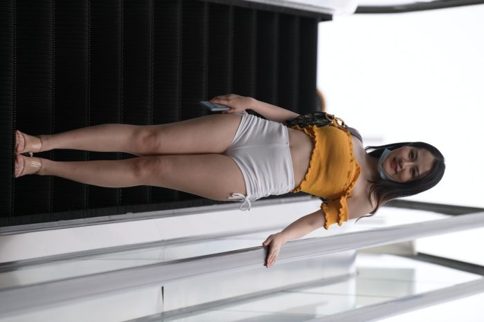 高腰白色短裤的漂亮女孩【767P】00065-学姐图库