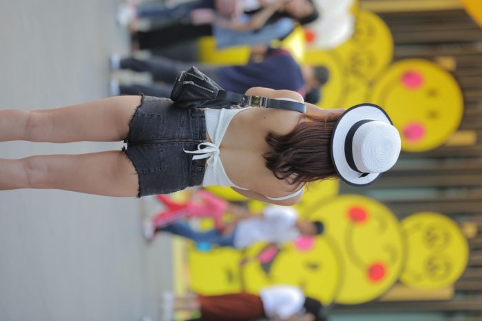 非常时尚阳光的牛仔热裤女孩【808P】00064-学姐图库