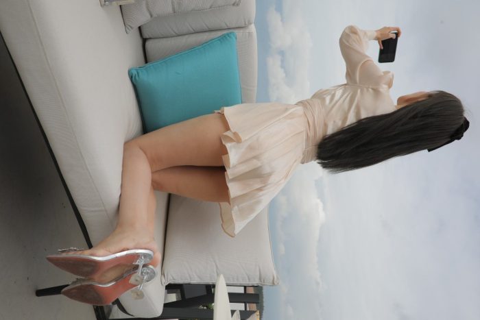 戴黑色蝴蝶结的长发女孩【369P】00027-学姐图库