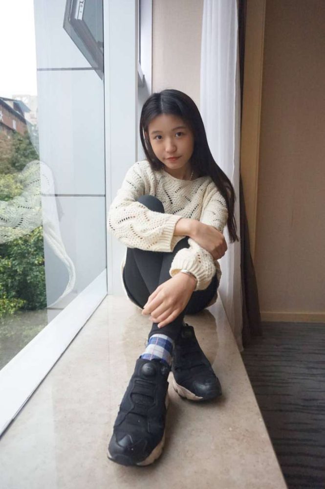 眼神很清澈的赤脚女孩【59P】20020-学姐图库