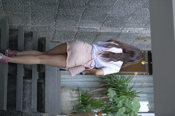 非常清纯甜美的短裙姑娘在逛街【458P】00052-学姐图库