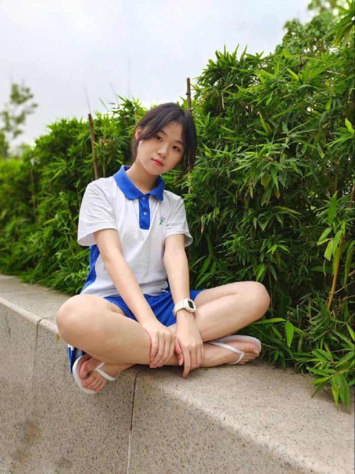 穿校服非常清纯的小姑娘【49P】20003-学姐图库